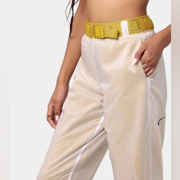 NWOT- Nike Sportswear Tech Pack Women's Pants Loose Fit- XL - Picture 2 of 10